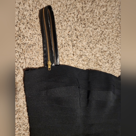 Dress - Picture 3 of 9